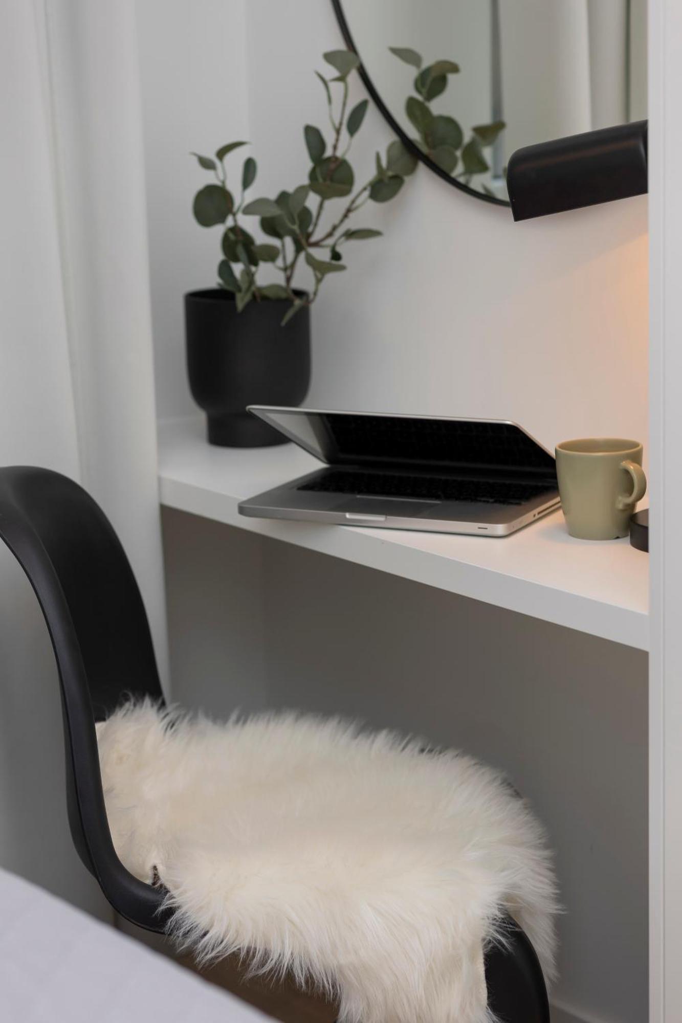 Amazing Spacious In Center By Renters Apartment Warsaw