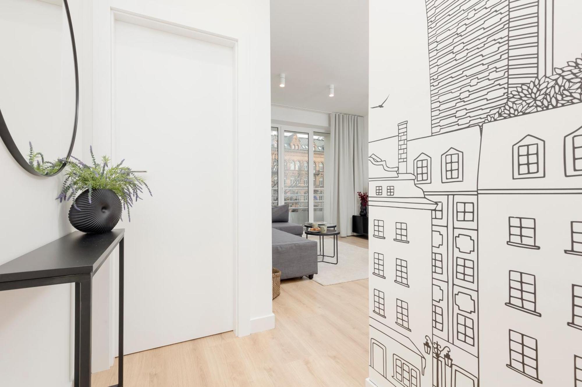 Apartment Amazing Spacious In Center By Renters