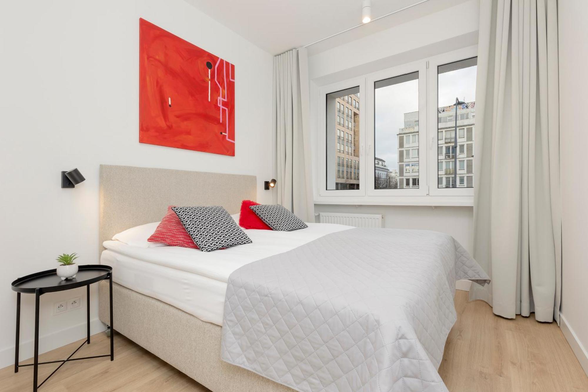 Amazing Spacious In Center By Renters *