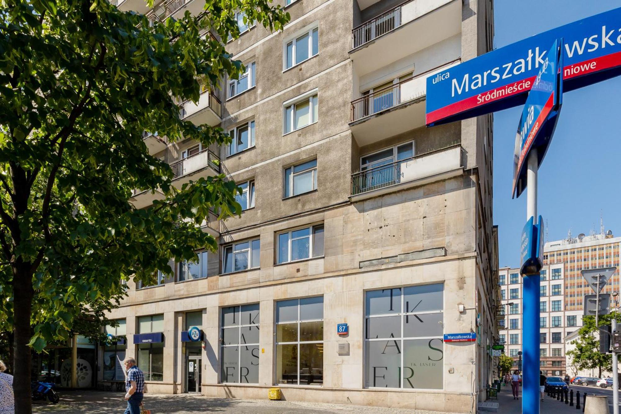 Apartment Amazing Spacious In Center By Renters